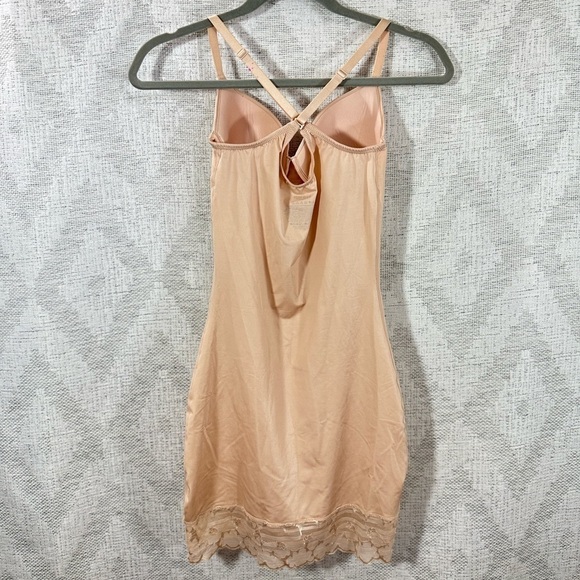 Spanx Red Hot Assets Luxe and Lean Firm Control lace slip size S - Picture 8 of 11